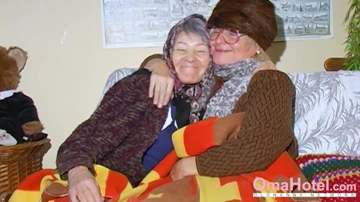 OmaHoteL Two Mature Lesbians Playing Together