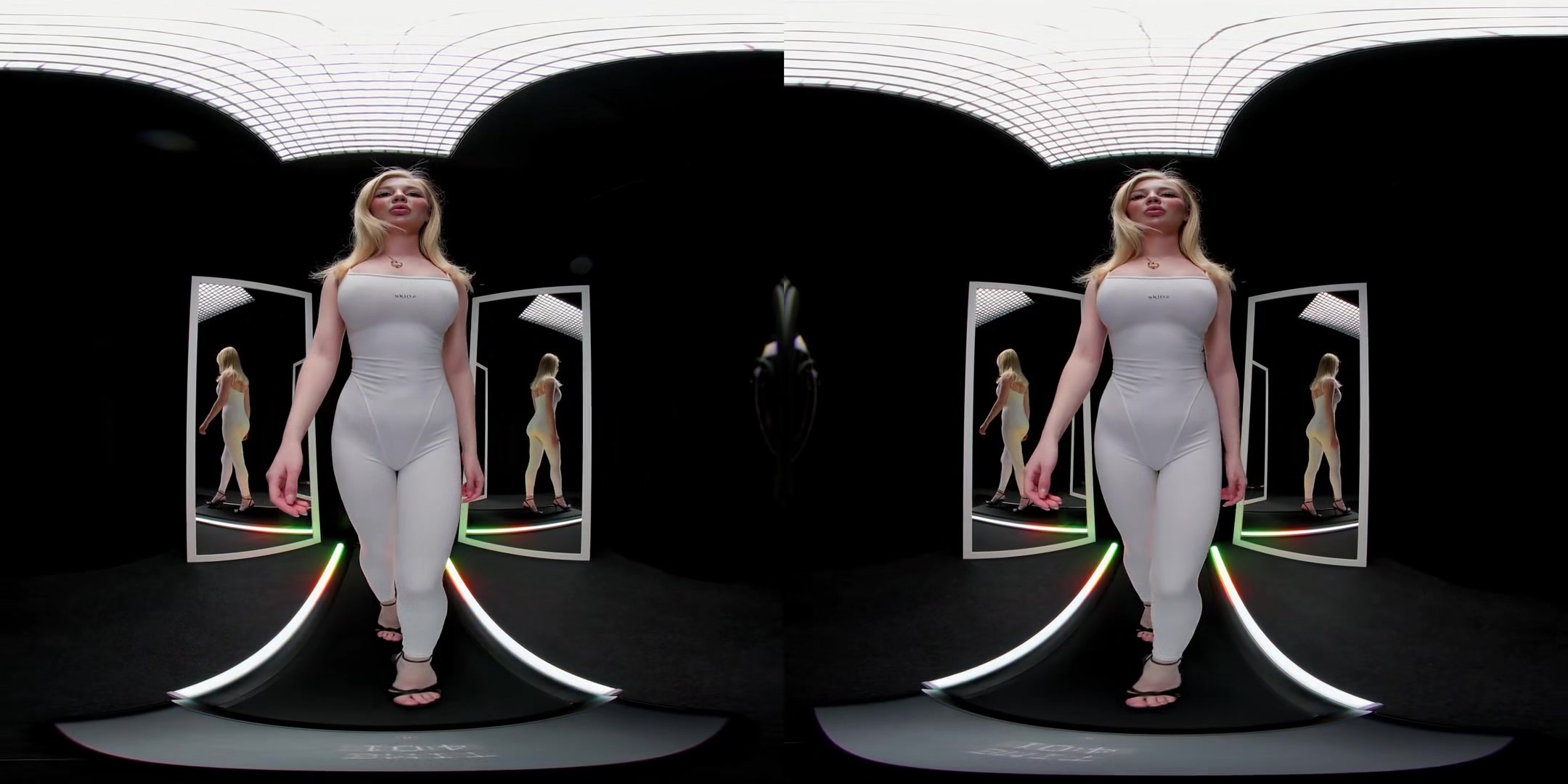 Vika's Treadmill Swim Week Show. Part 1