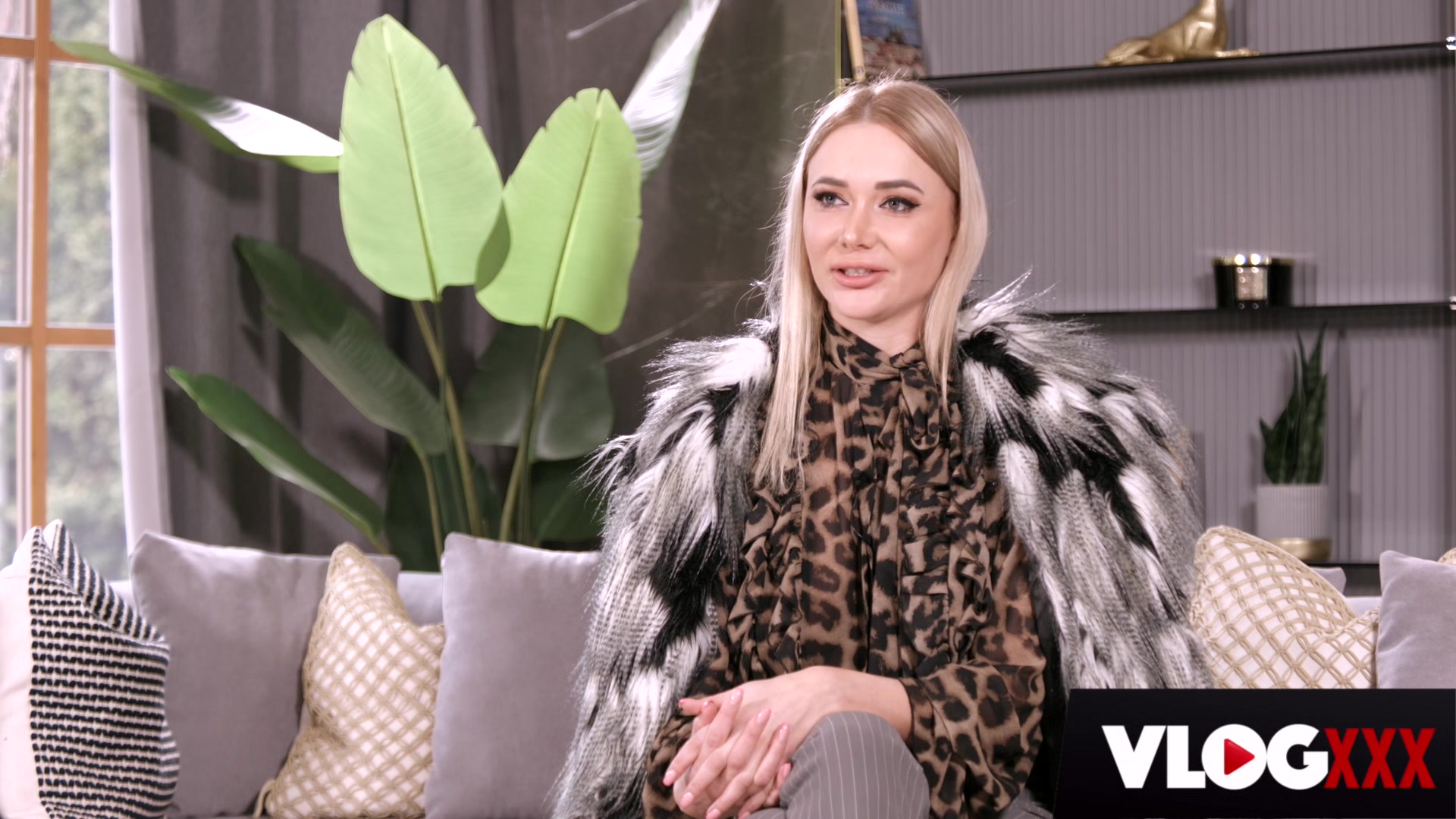 Venera Maxima Plays With Her Naughty Neighbor