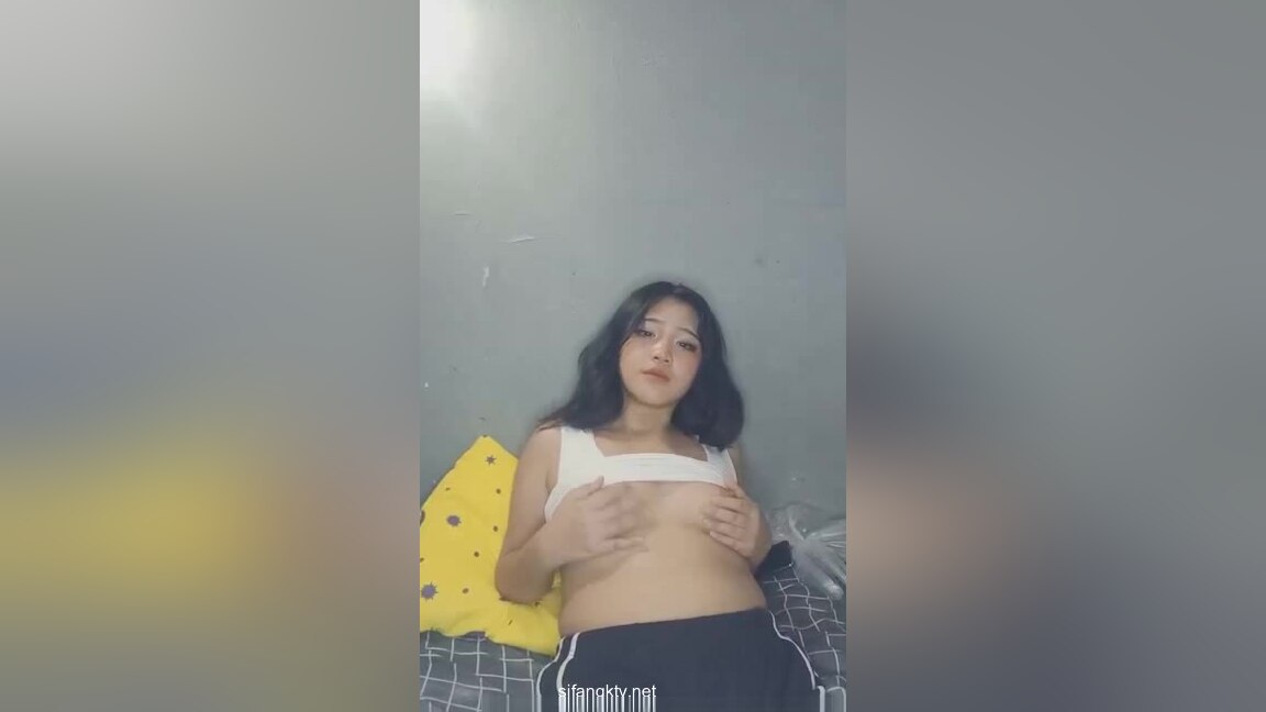 Asian Amateur teen 18+ Solo Masturbation