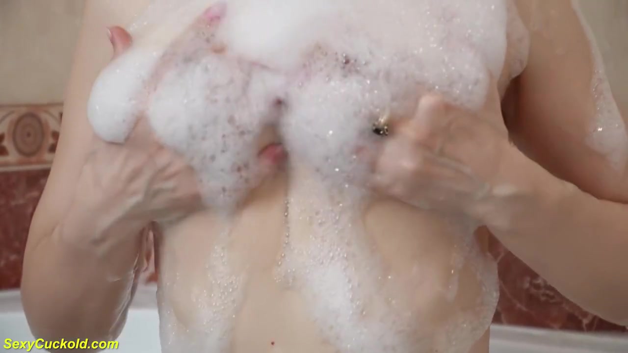 Extreme Hairy Bush Mature With Big Saggy Tits And A Big Butt Rose Masturbates In The Bathtube Bevor She Gets Cuckold Fucked