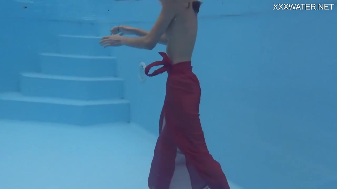 Hermione Ganger - Tiny Skinny Pornstar In The Pool
