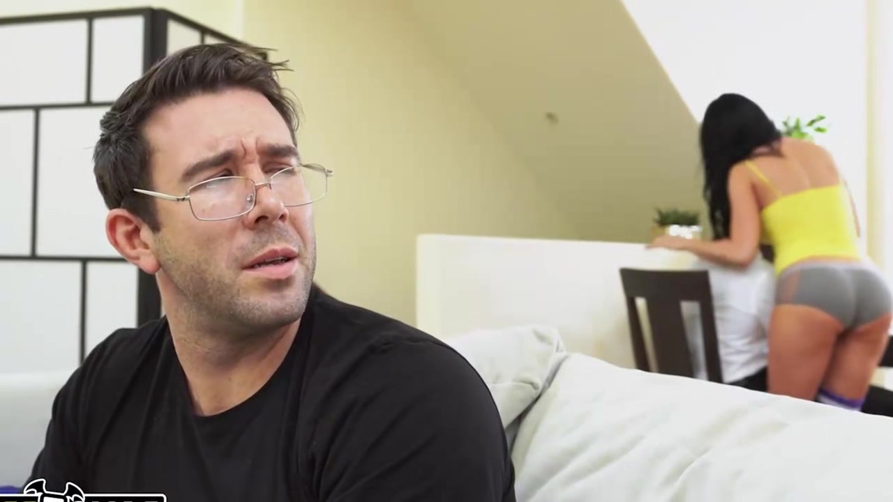 tech guy will help his wife