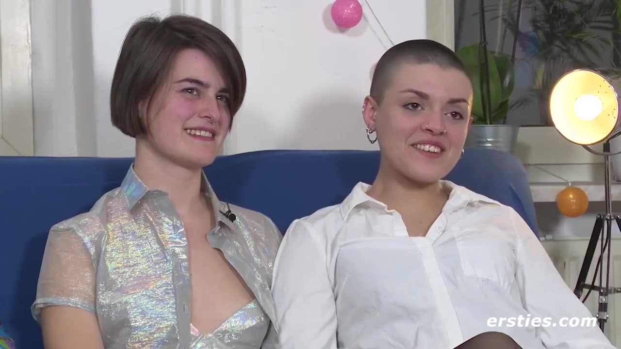 Luna S Gibt Tumpie Ein Heibes Rimming Mit Ihrer Zunge