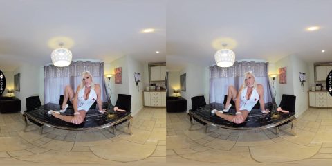 Double Jab Me - Big Tits Amateur Blonde 3D Porn Solo