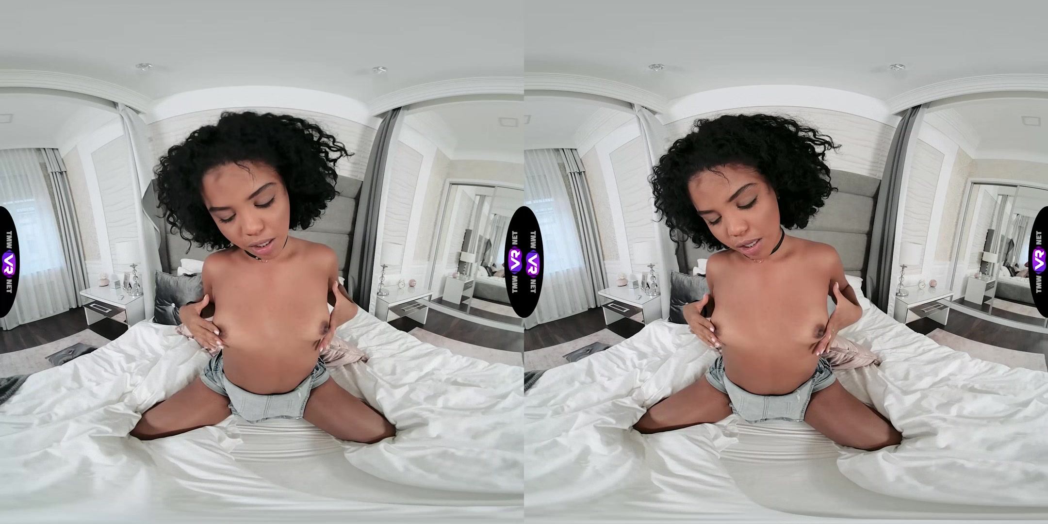 Bored and sex-hungry ebony