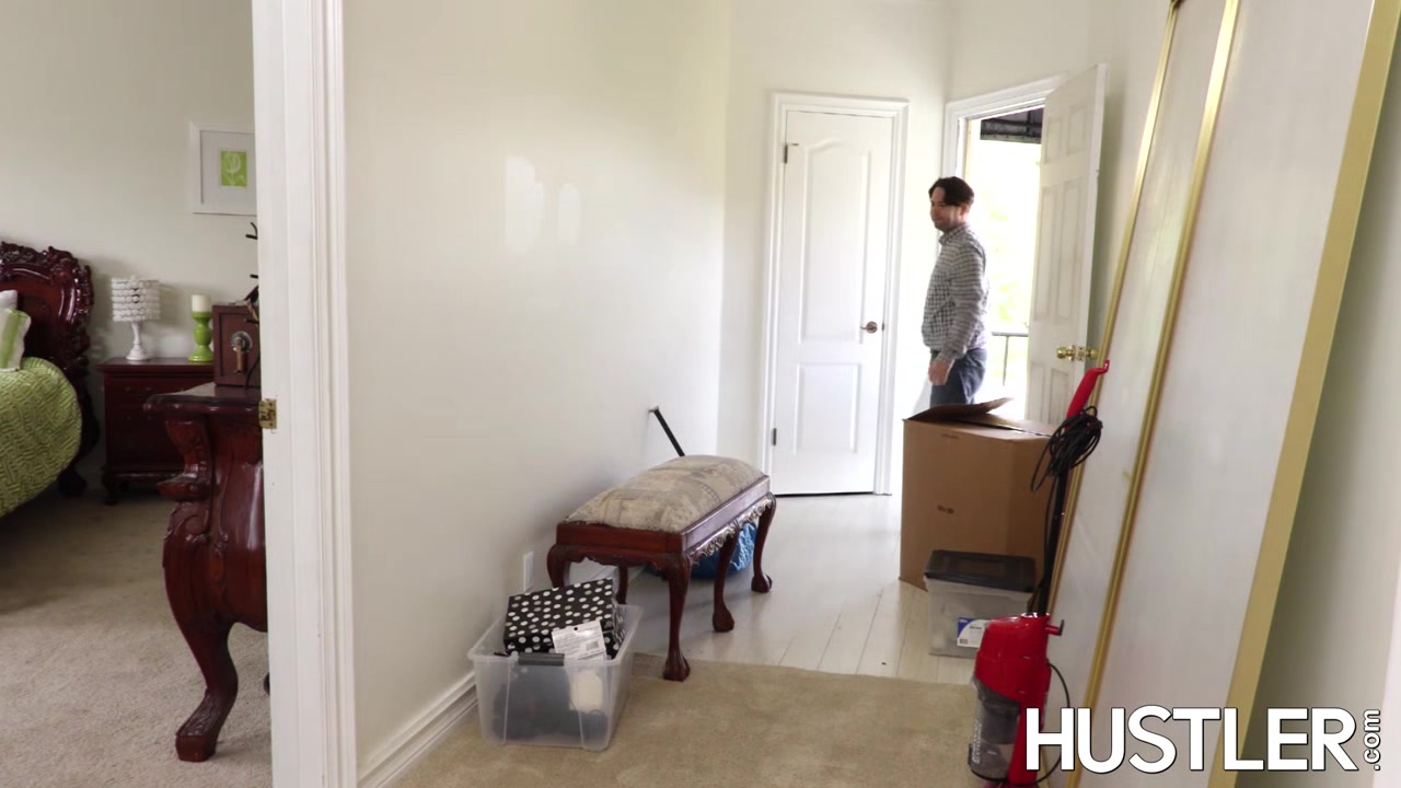 Super hot stepsis Ella Knox bent over and banged hard