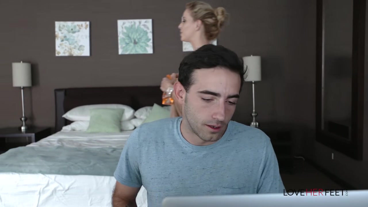 Cherie Deville Gives A Fantastic Footjob