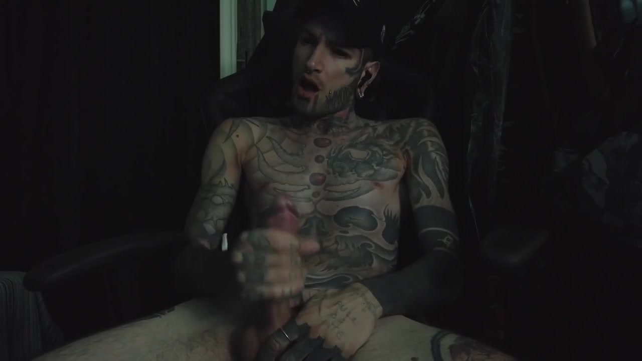 Jackoff In The Dark Cum All Over Myself