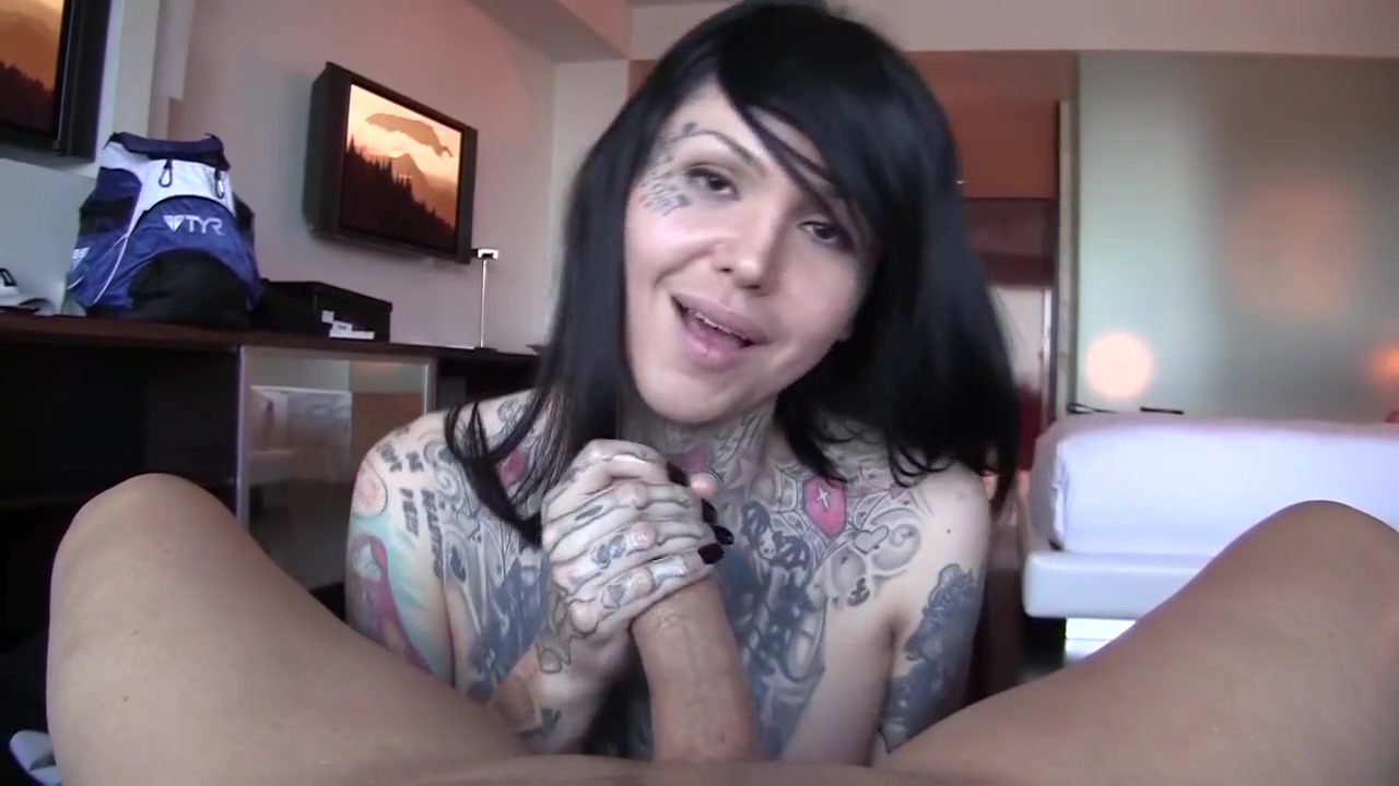 Brittany Boykins - Pure Ts Handjob