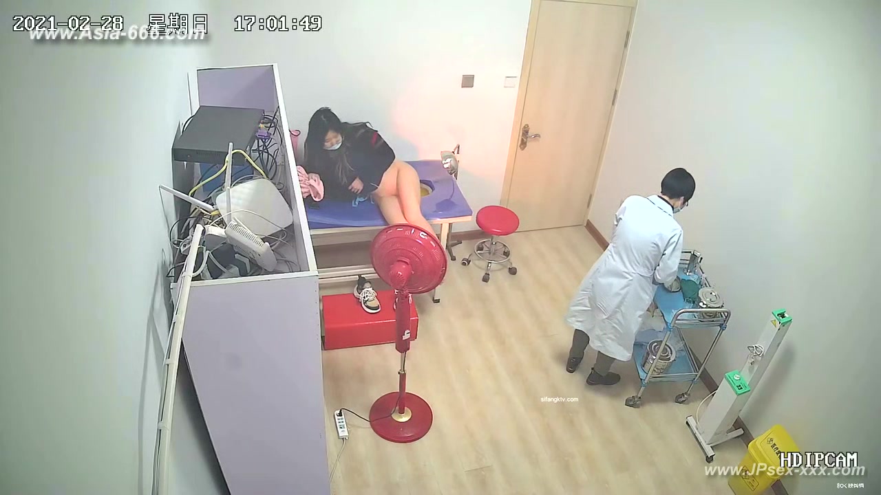 Peeping Hospital patient.10