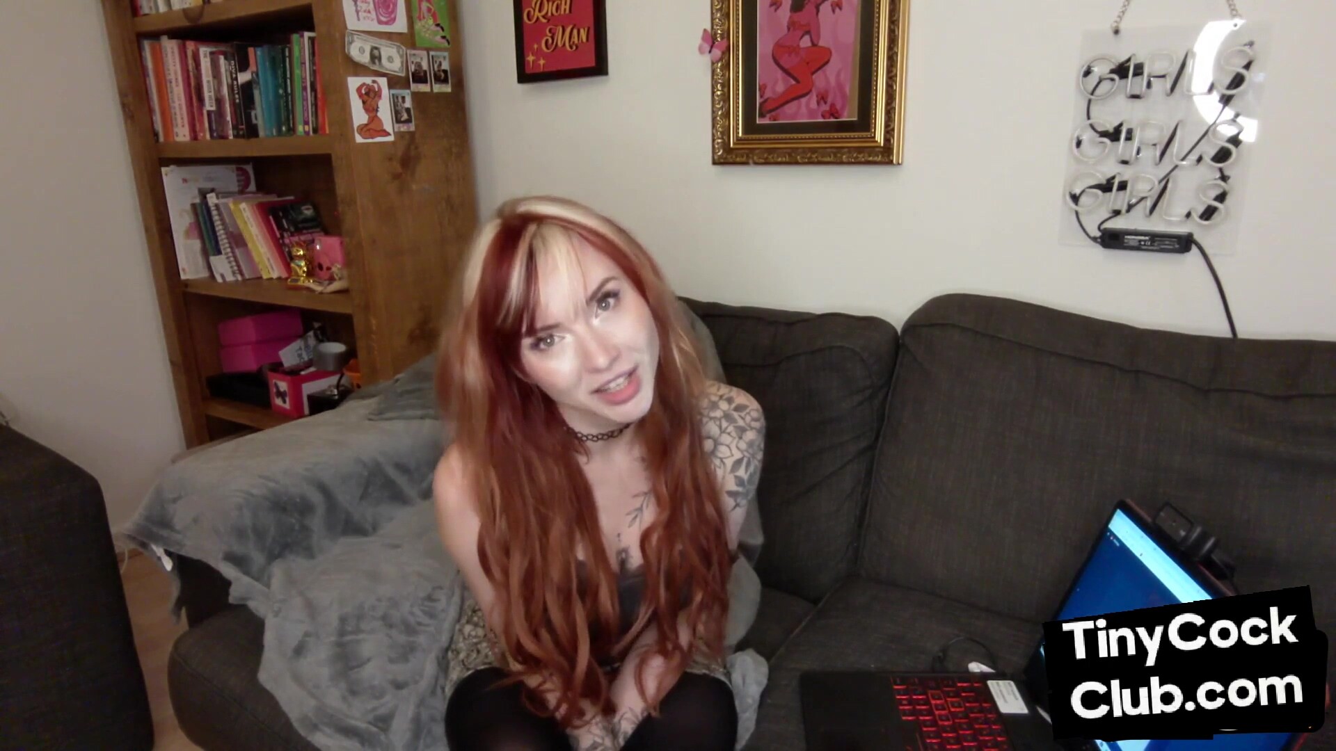 SPH college domina seduces and jerks loser in classroom