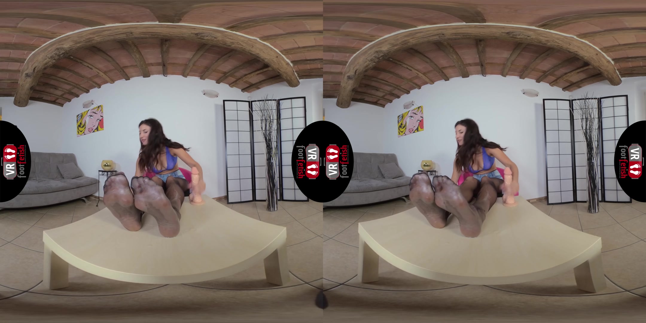 Jaw-Droppingly Sexy Lilian Tells You How To Jerk Off - VRFootFetish