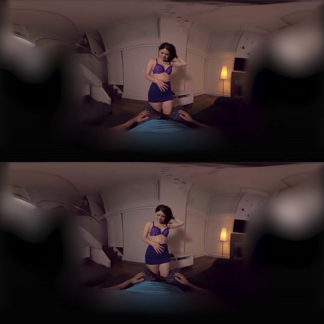 Yhivi in Get Flix and Chill - HoloGirlsVR