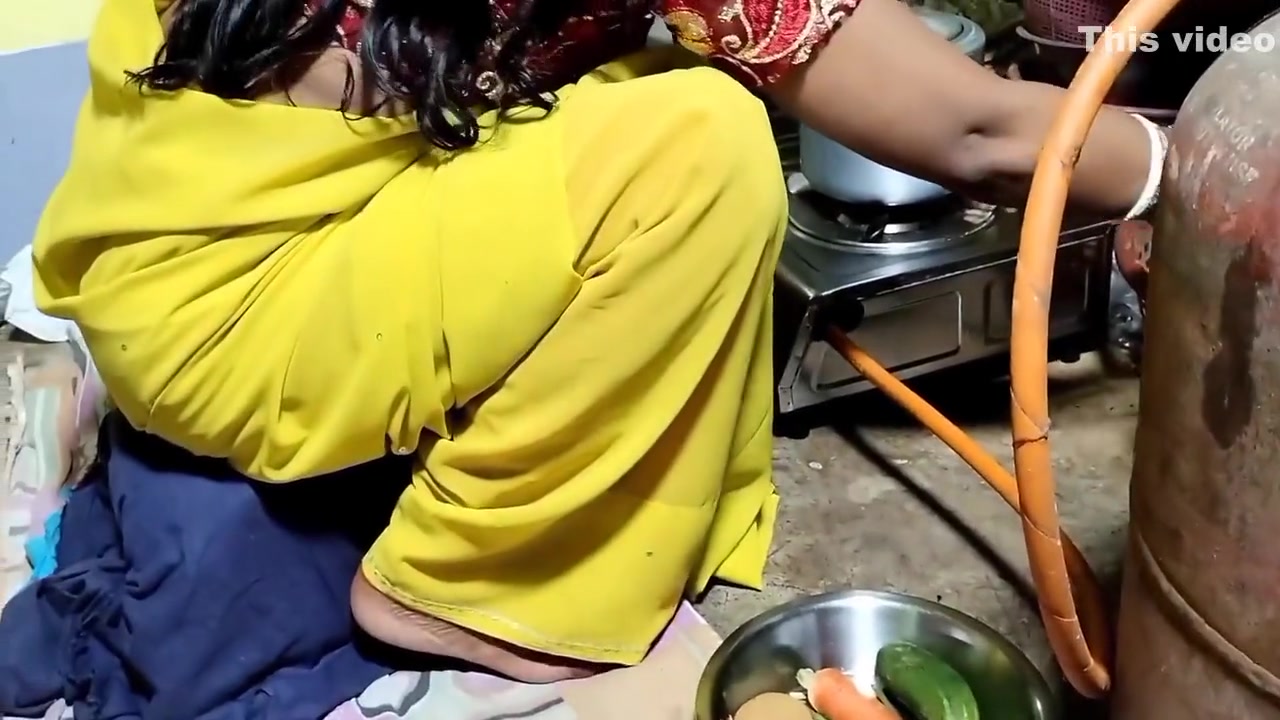 I My Friends Wife. Dost Ki Biwi Ko Kitchen Me Choda.with Bengali Audio... Use Headphone For Better Experience