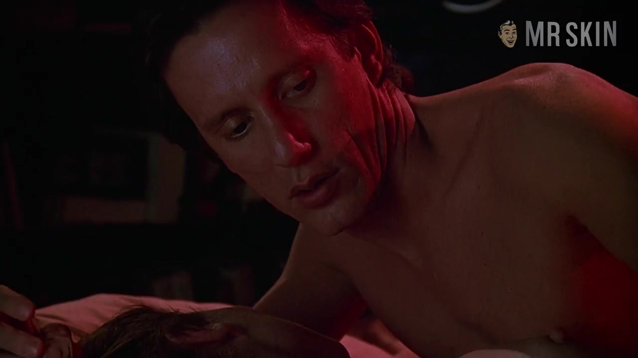 Top 5 Nude Scenes from David Cronenberg Movies - Mr.Skin