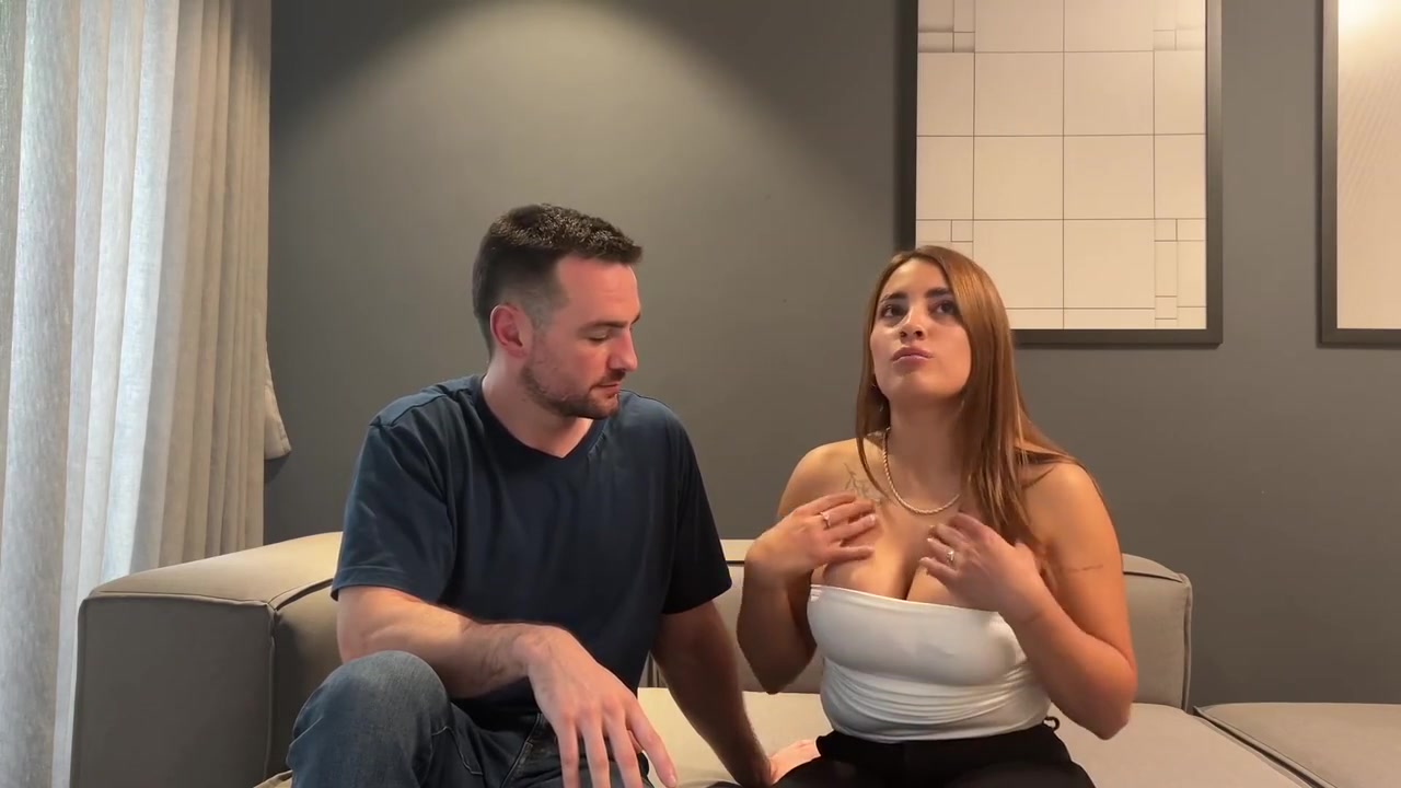 Behind The With Sexy Huge Tits Latina With Andres Acosta, Pau Rojas And Paula Rojas