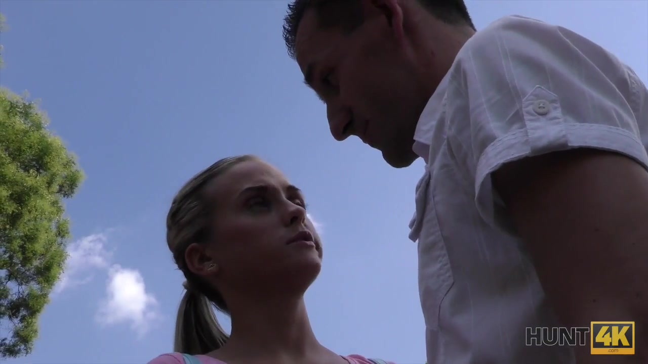 HUNT4K. Smart hunter finds a way to seduce young babe using cash