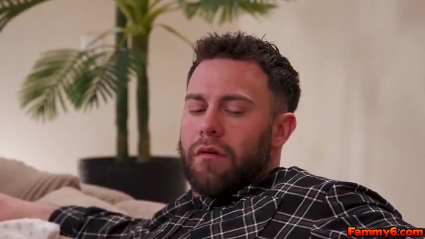 Alone In The House - Favorite, Stepdad And Jade Valentine