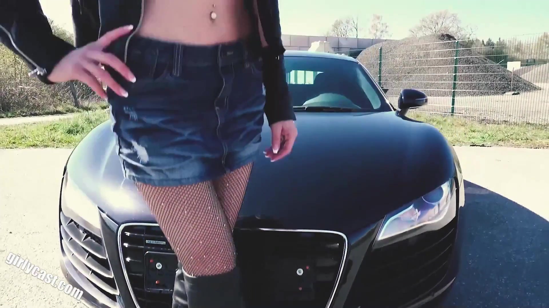 Audi R8 Test Drive And Outdoor Porn