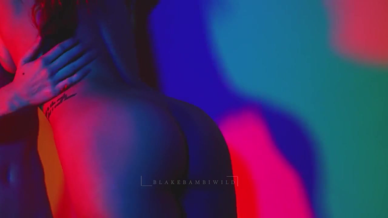 Real Lesbian Couple Kissing And Pussy Eating Against Wall