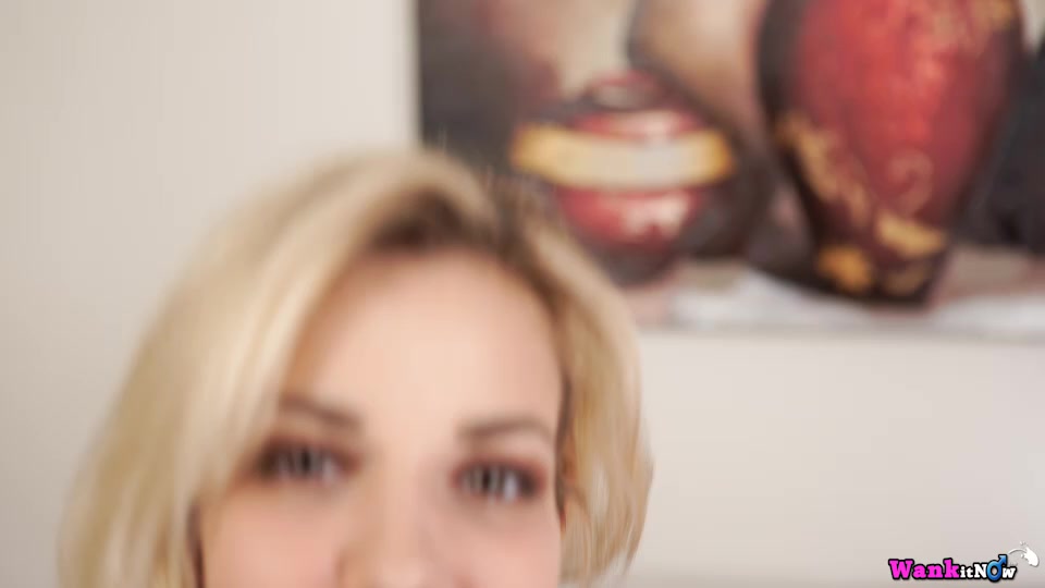 Dolly - A Bit Of Fun - Sexy Videos - WankitNow