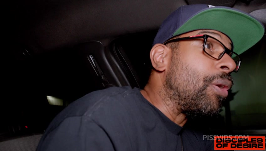 COCO LOVELOCK GETS HER MOUTH PISSED IN THEN CAME IN BY THUGGER / LOT LIZZARD - PissVids