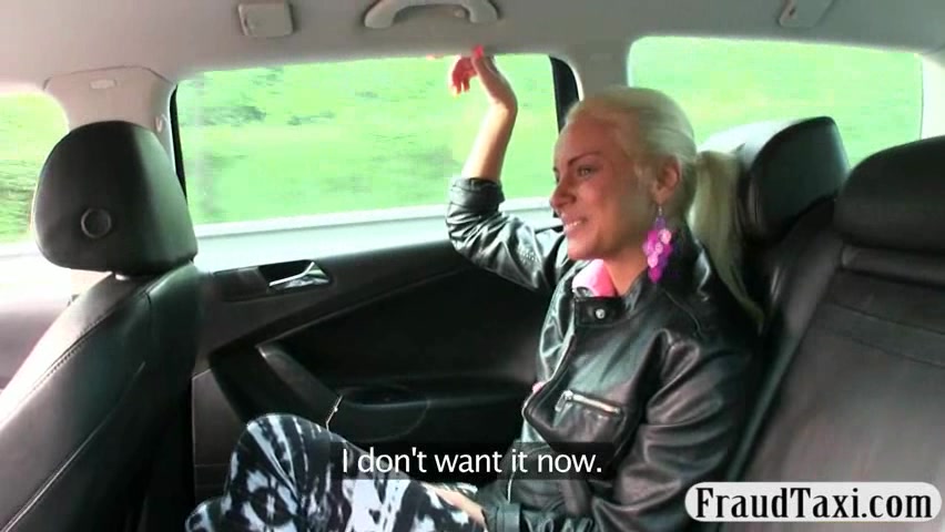 Real amateur teen 18+ paid money by her taxi driver for sex
