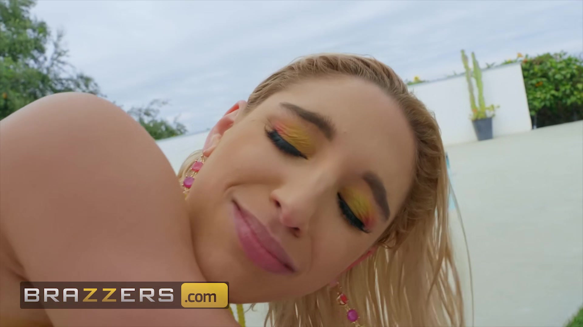 Brazzers Big Wet Butts Abella Danger Isiah Maxwell Poolside Booty
