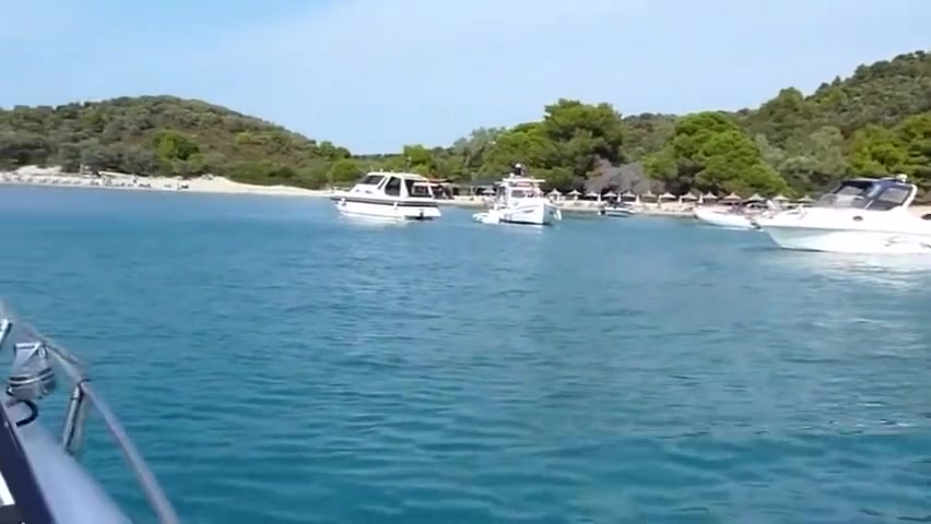 Resting With Her Husband On The Boat The Milf Was Hammered In The Ass And Moaned Very Passionately