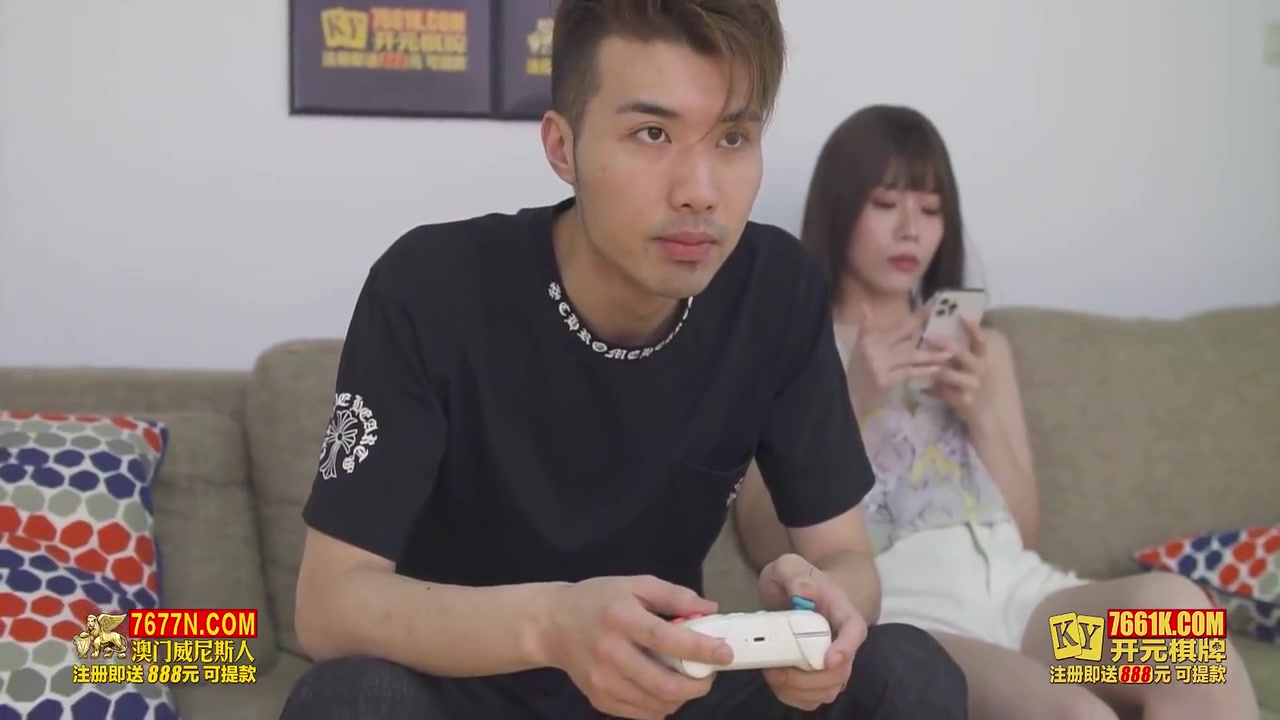 Mkysl001 - Stepsister Seduces While Parents Are Gone