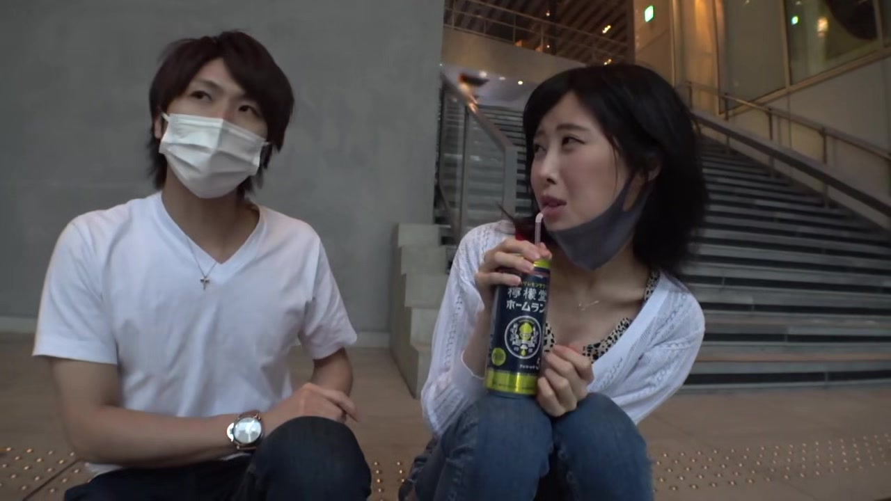 0001738_スレンダーの日本人女性がガン突きされる素人ナンパのズコバコ