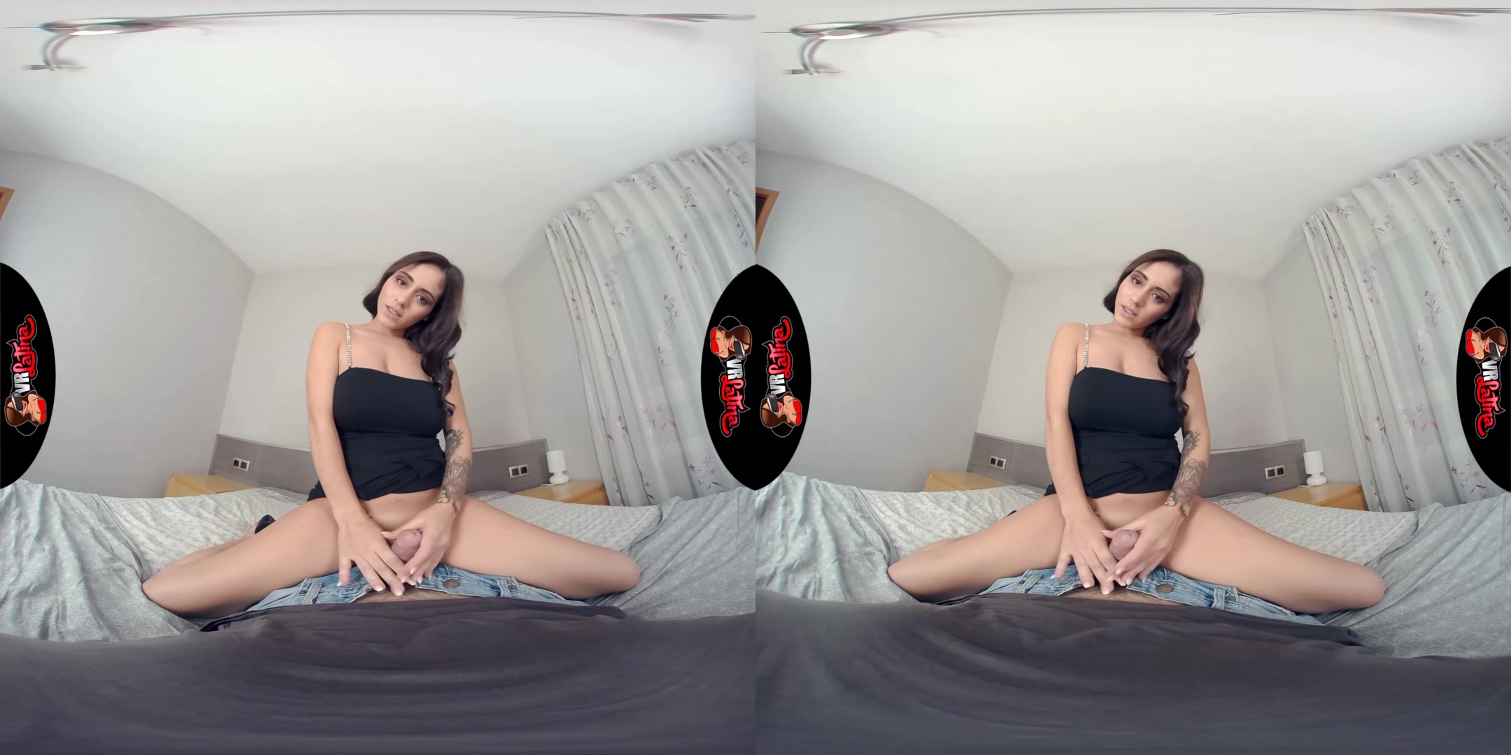 Beauty In Bed - VRLatina