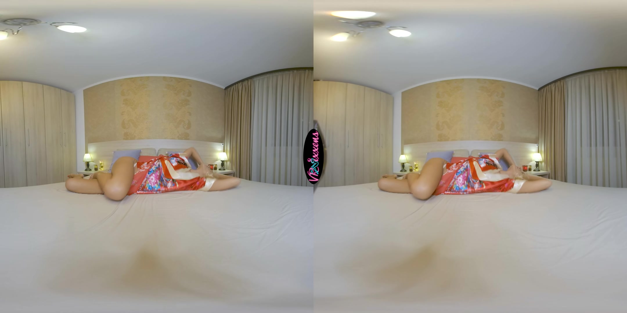 Flexible Girl Masturbation - VRixxens
