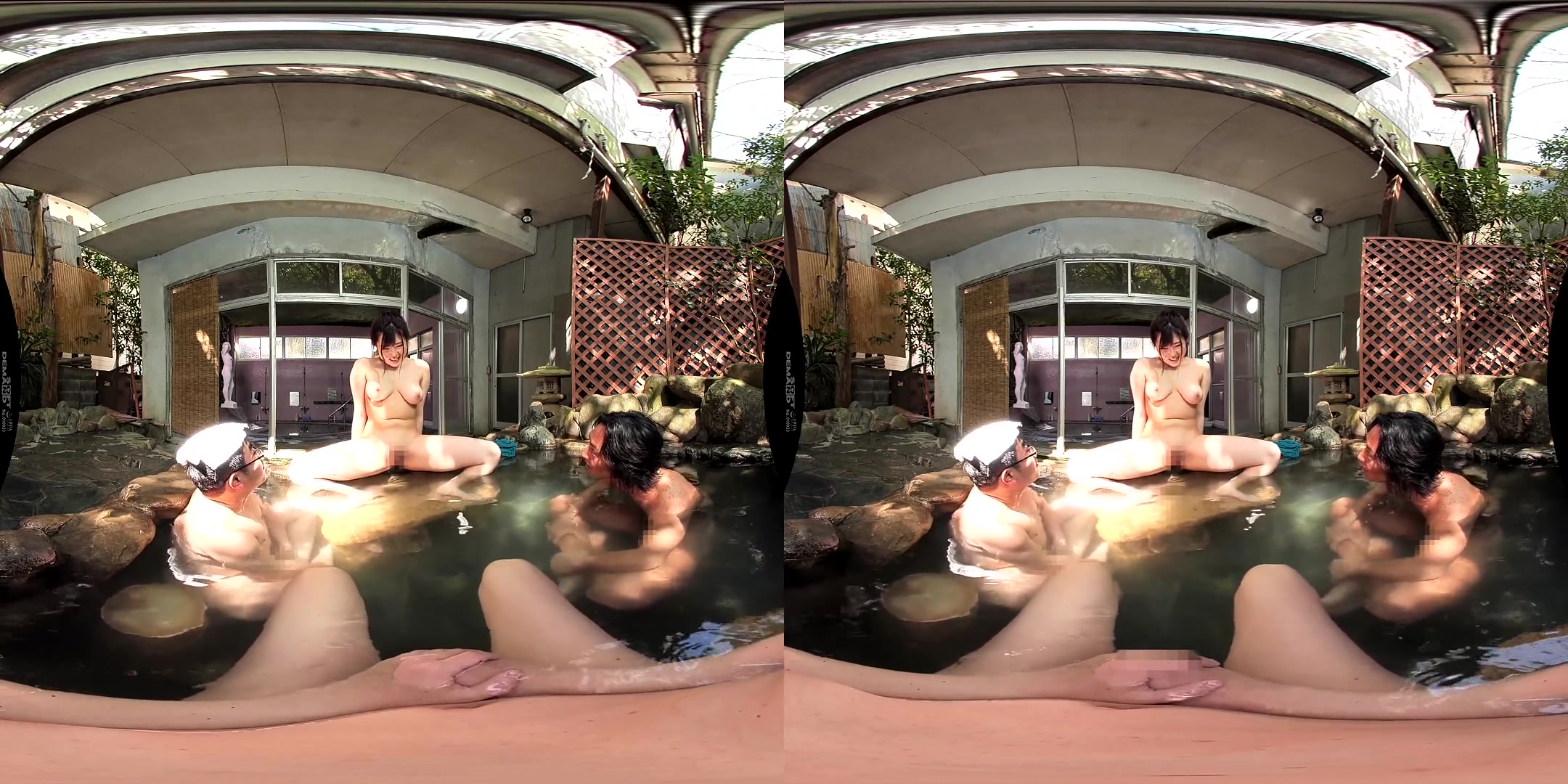 I Was in the Hot Springs When I Suddenly Realized I was Being Filmed! - Asian Hot Tub Sex