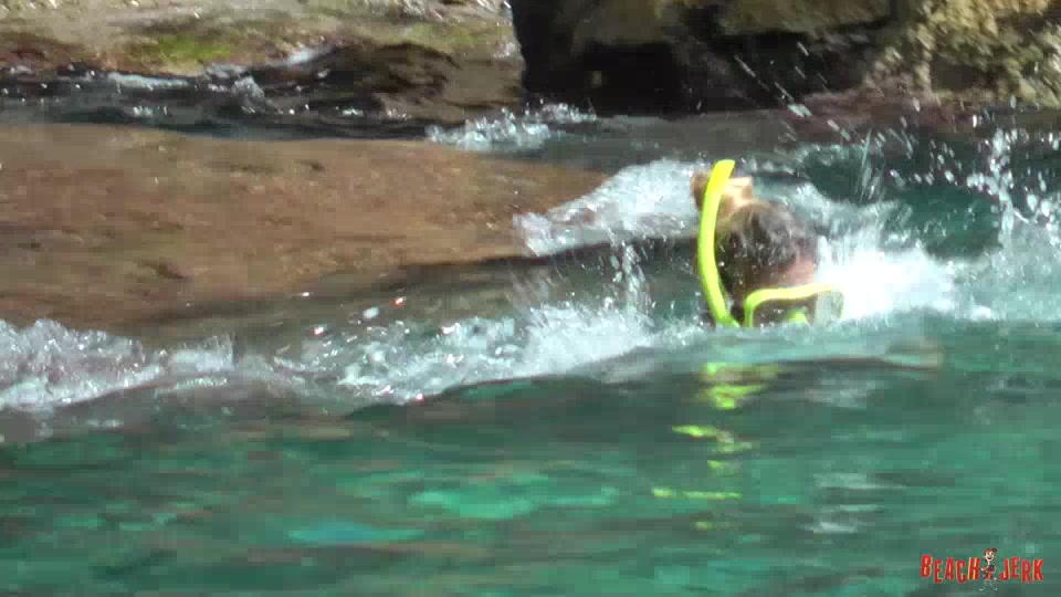Big boobed snorkel - BeachJerk