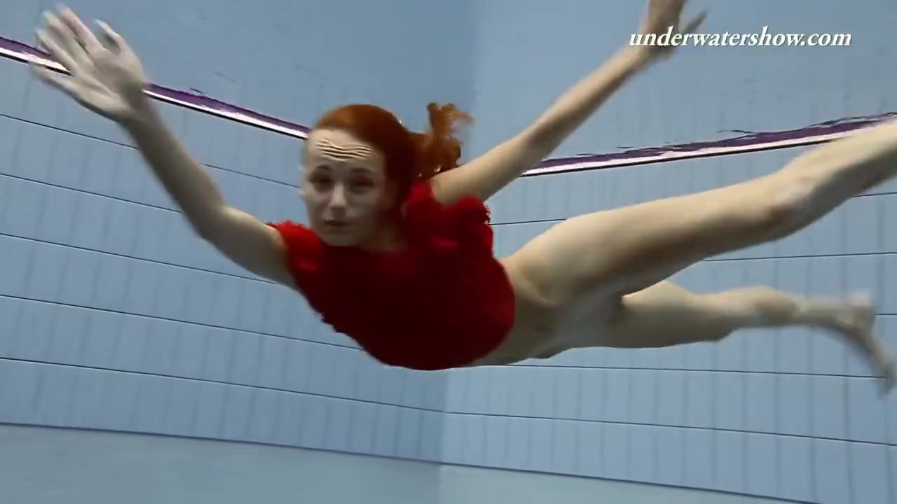 Babes Swim Freely And Naked Underwater