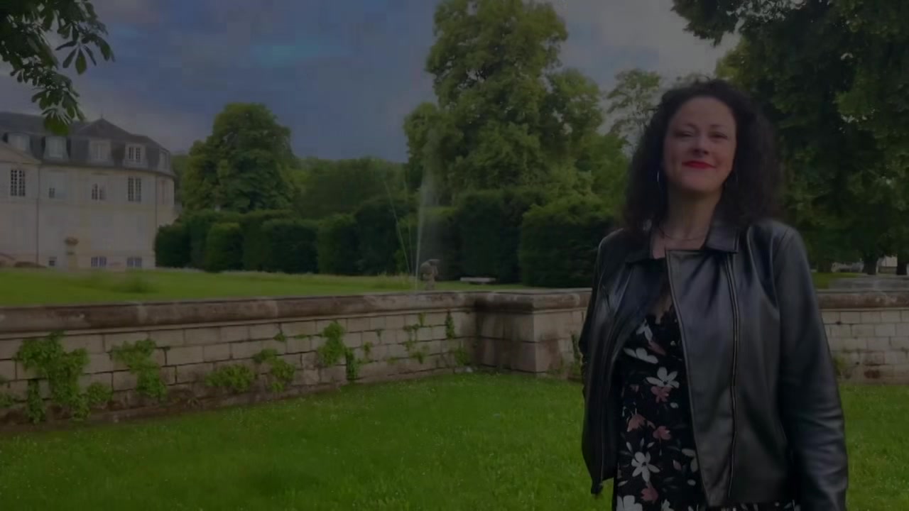 Kira, 32, rushes without pressure towards more hard... - Jacquie et Michel TV