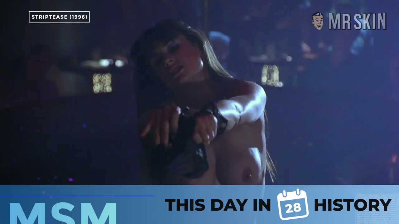 A-list Boobage from de Armas, Moore, Fonda, & Plaza - Mr.Skin