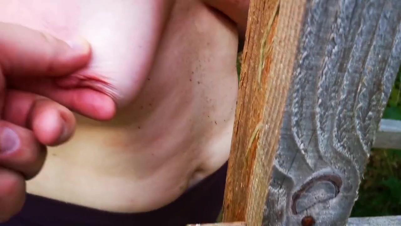 Rub Your Tits An That Wooden Ladder - German Dirty Talk