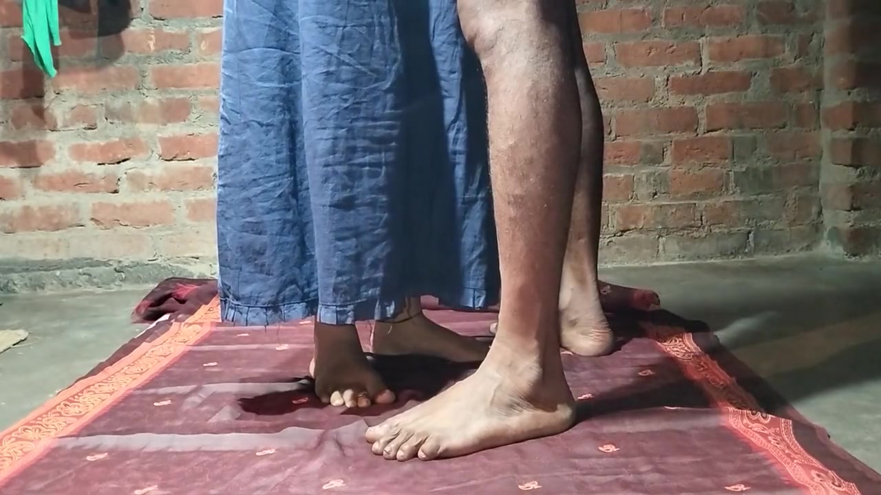 Bhai Ne Bahan Ko Bula Kar Akele Mein Bahut Chudai Ki