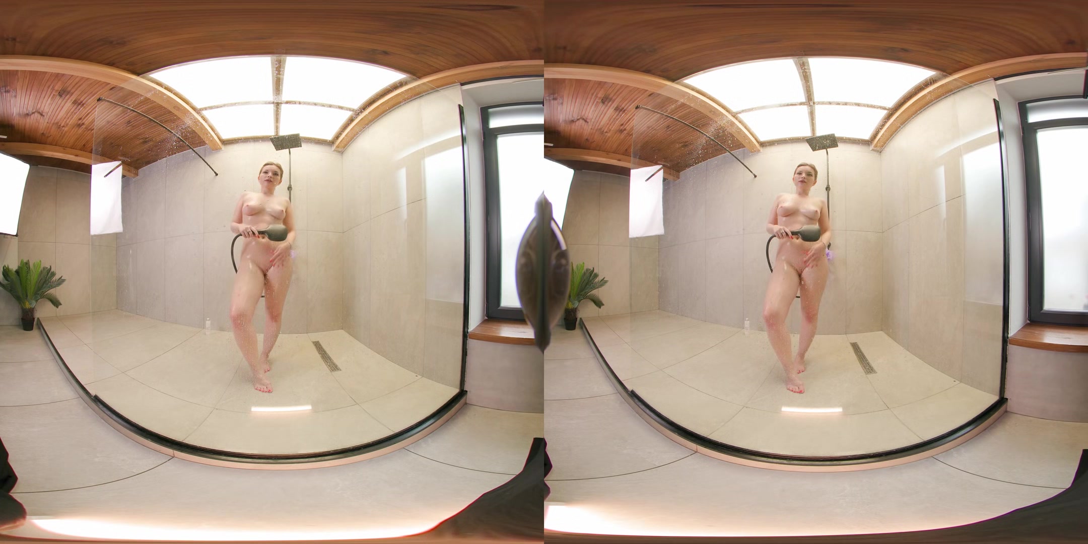 Olena's Shower Adventures - Vrsun