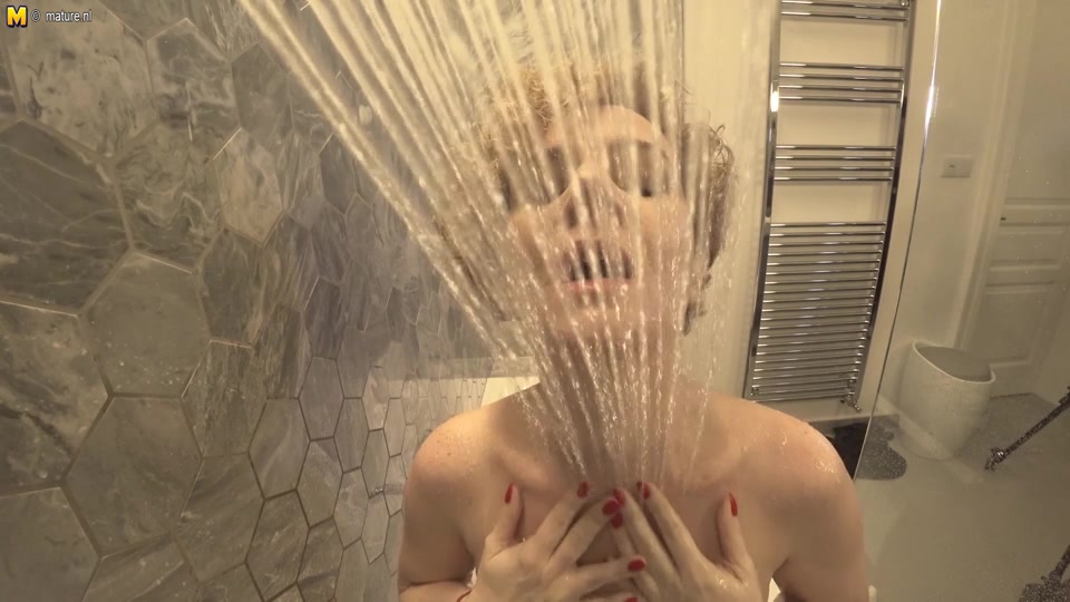 Steamy Milf With Big Tits Playing In The Bathroom - MatureNL