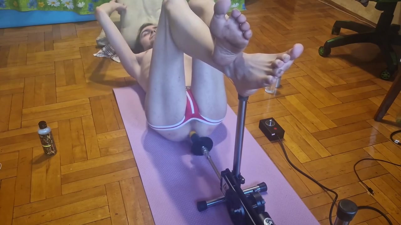Gay Have Anal Sex With Fucking Machine