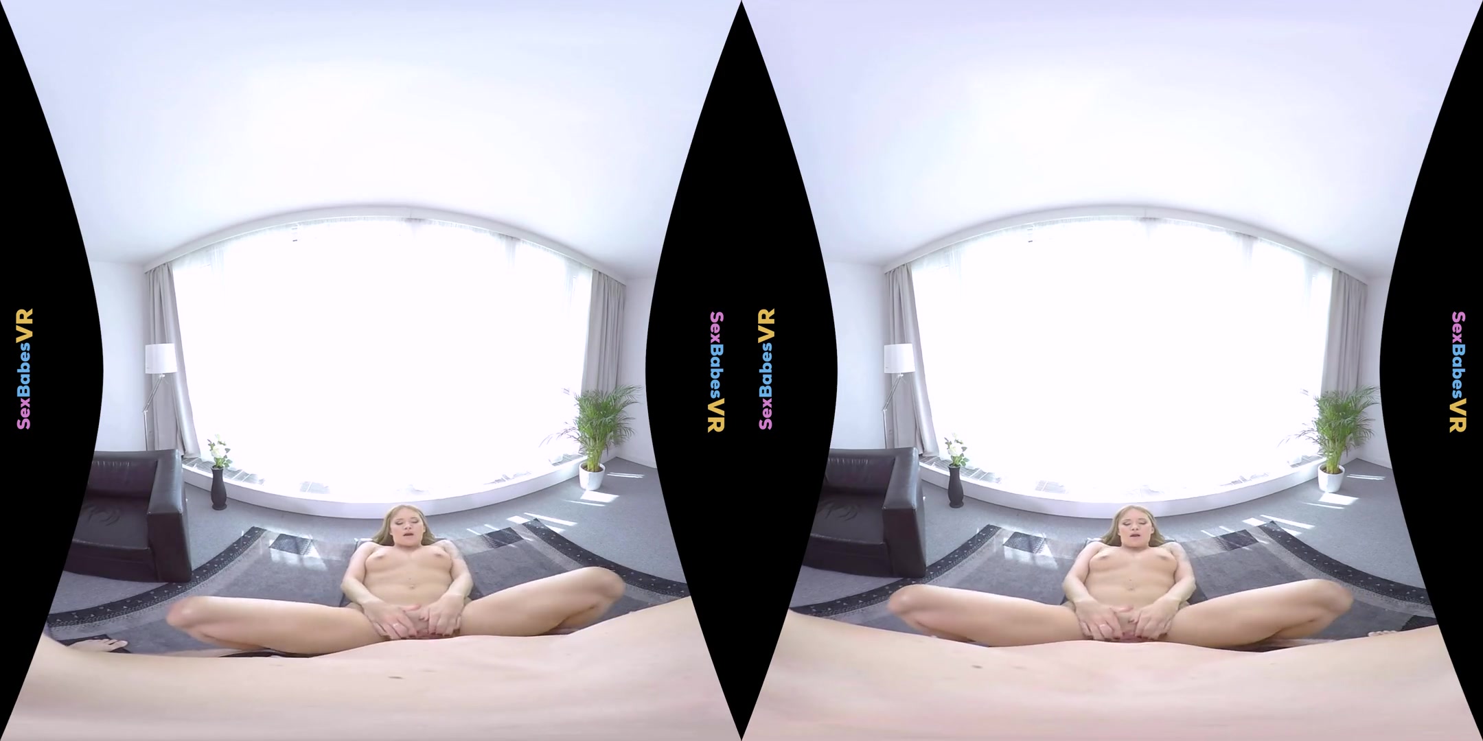 Angel Piaff in Gym Pussy - SexBabesVR