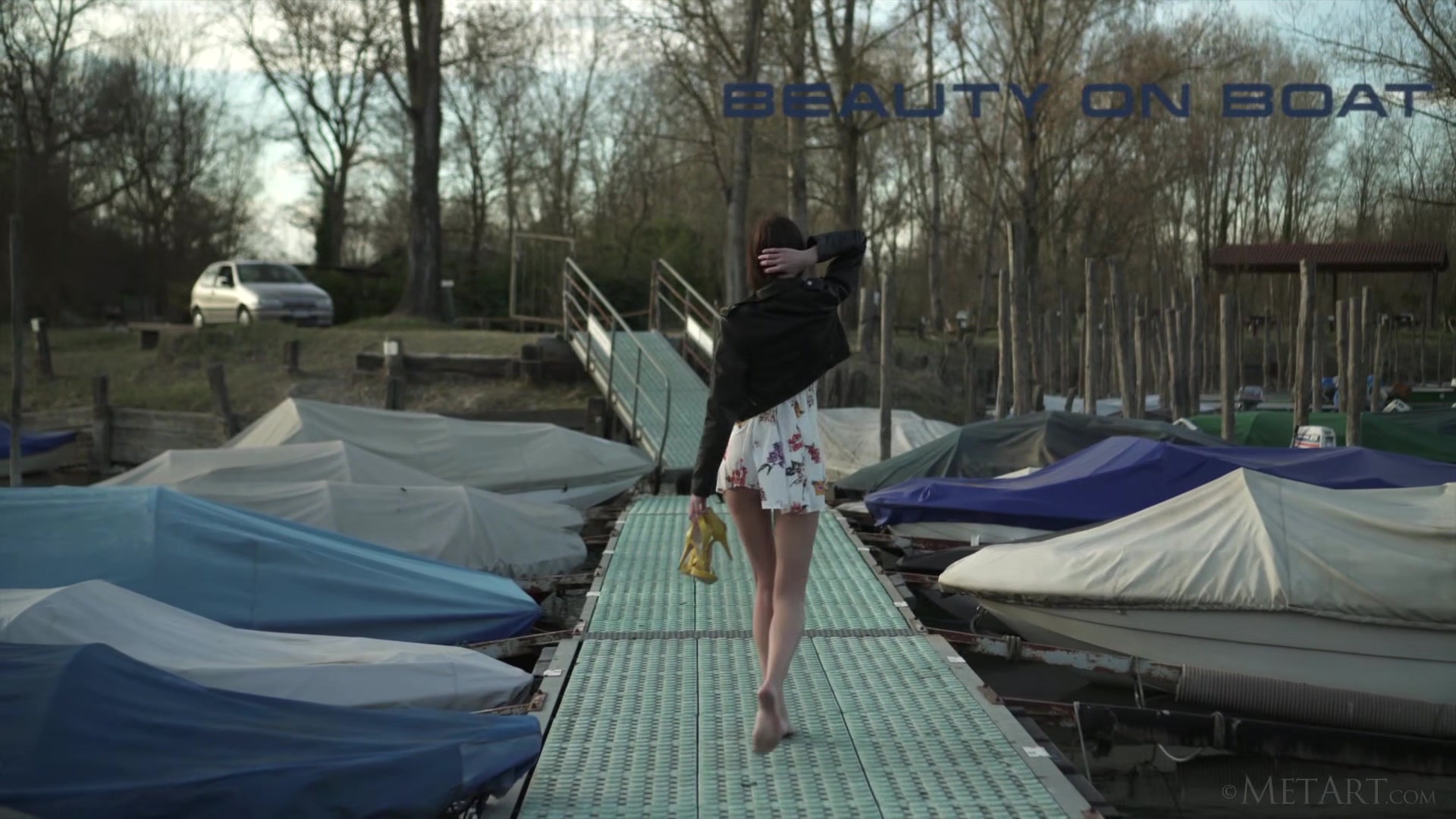 Beauty on Boat - Alice Wonder - Met-Art