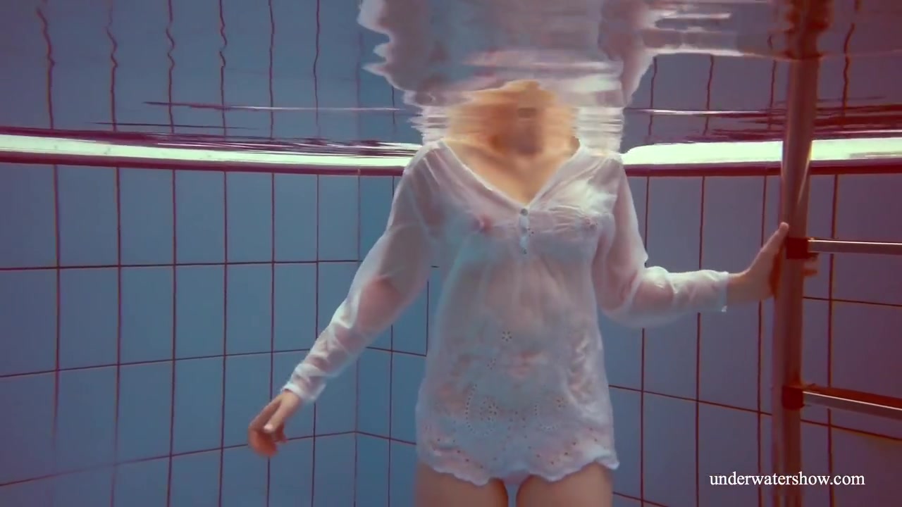 Hot Babe Melisa Darkova Dressed Underwater