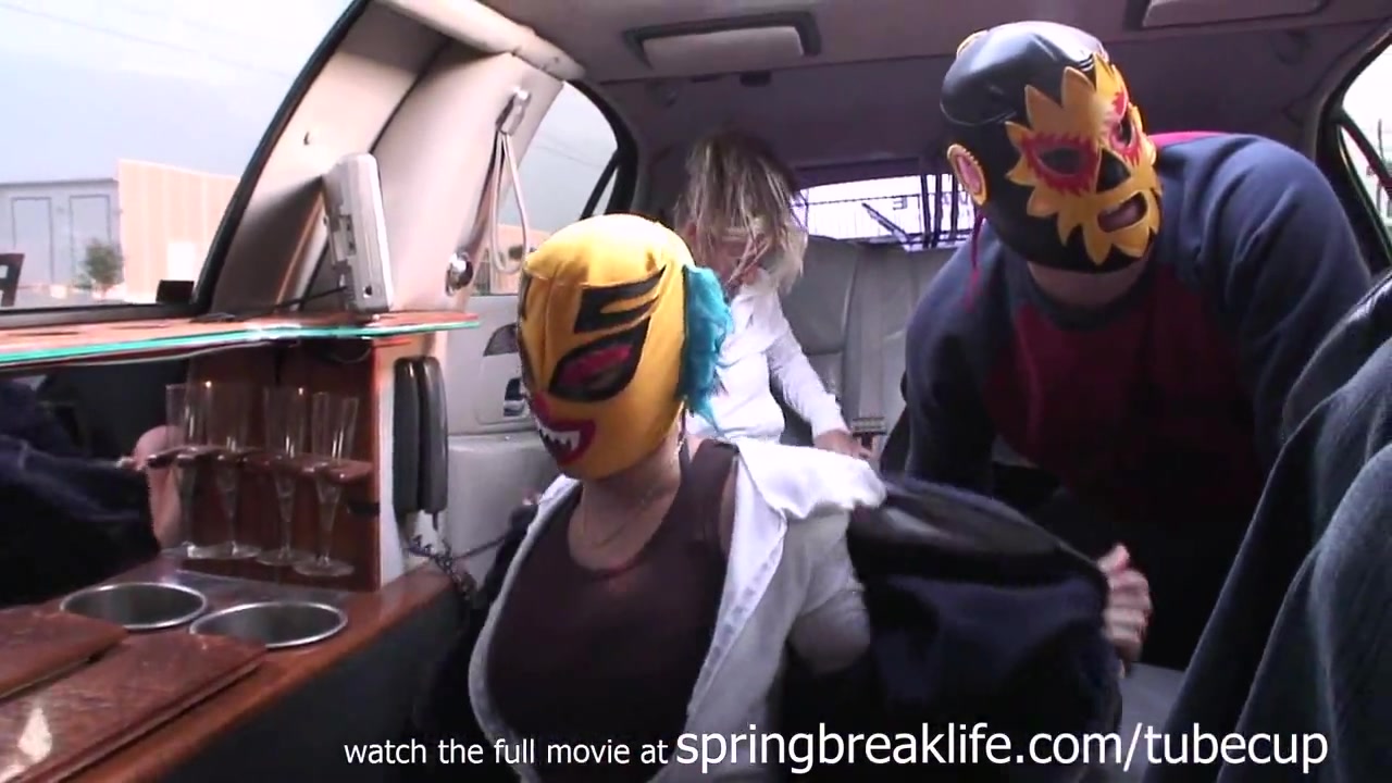 SpringBreakLife Video: Flashing At The Mexican Border