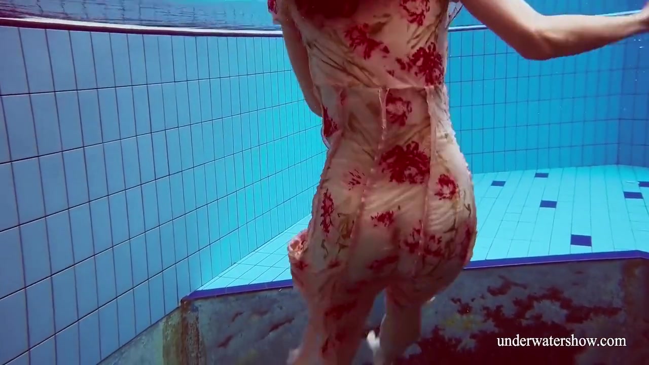 Martina Poses With Her Juicy Body