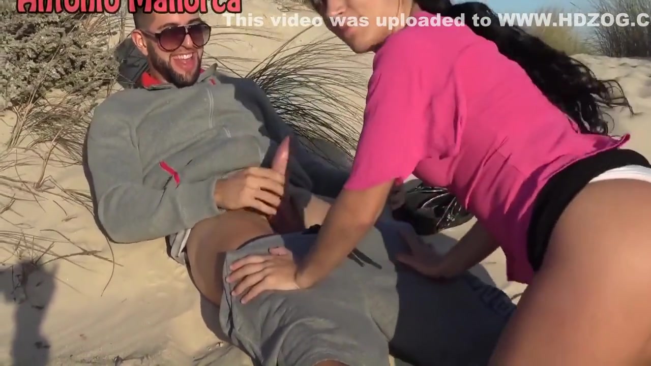 Public Blowjob On The Beach